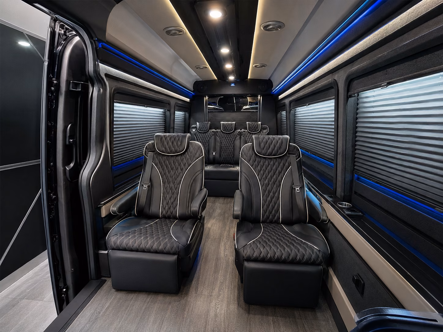 airport shuttle buses for ski groups heading to and from new hampshire s mountain resorts