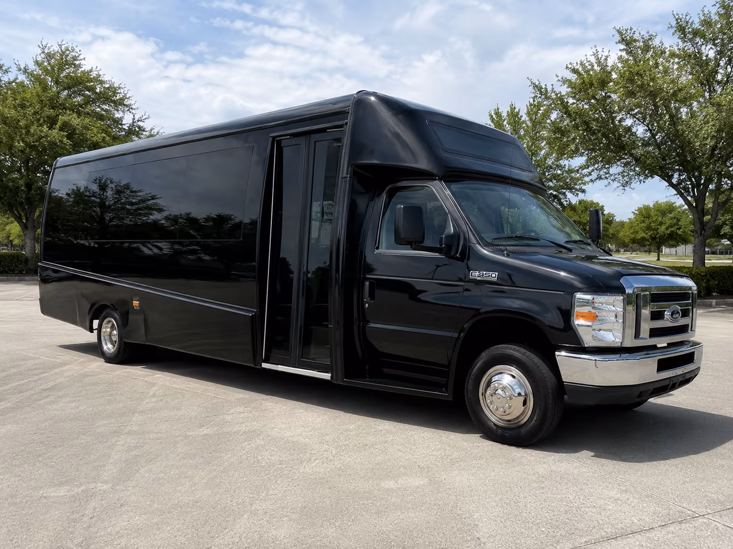 charter buses for large group manchester prom transportation