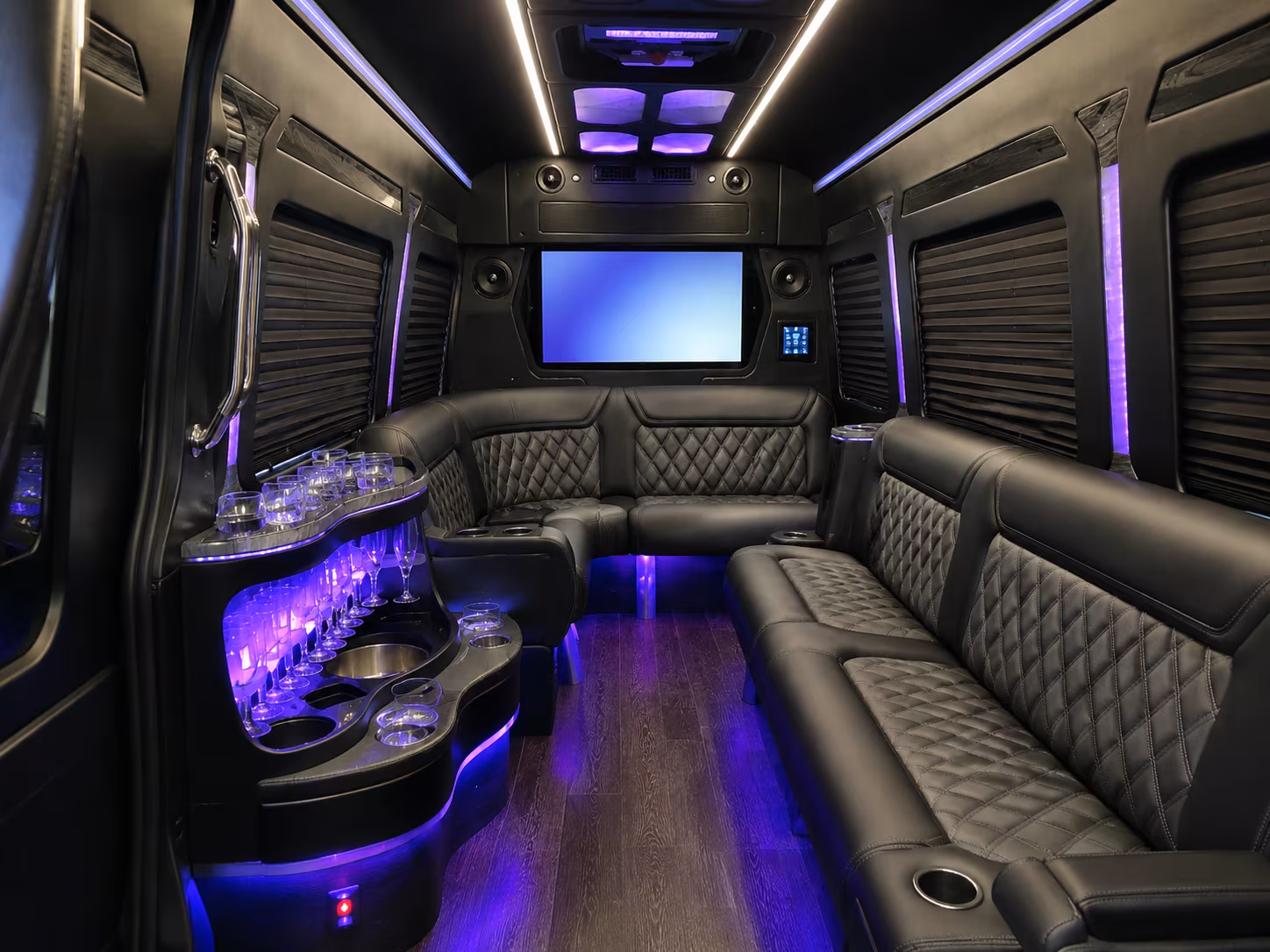 corporate airport transfer buses at manchester boston regional airport mht