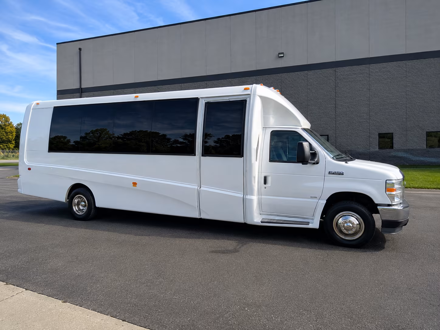 find the perfect transportation for your next corporate event 2