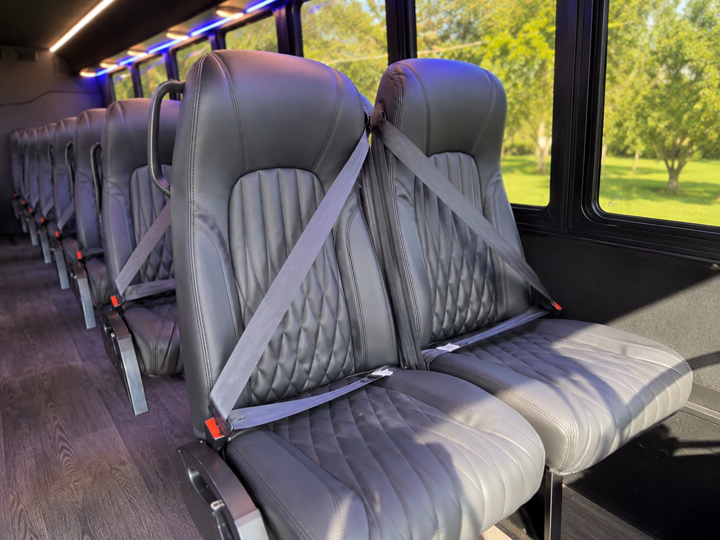 guest shuttle buses between manchester hotels and wedding venues