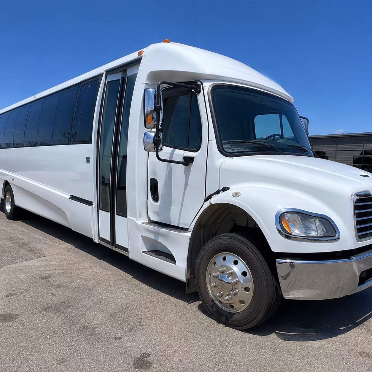 school field trip buses and educational group transportation